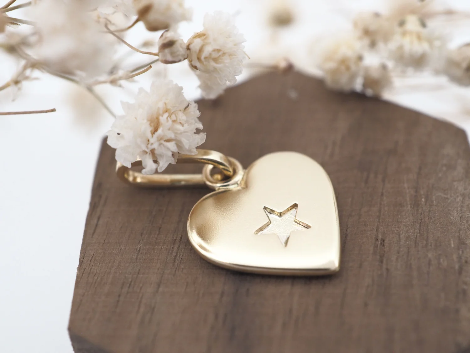 Biała Gwiazda Serce